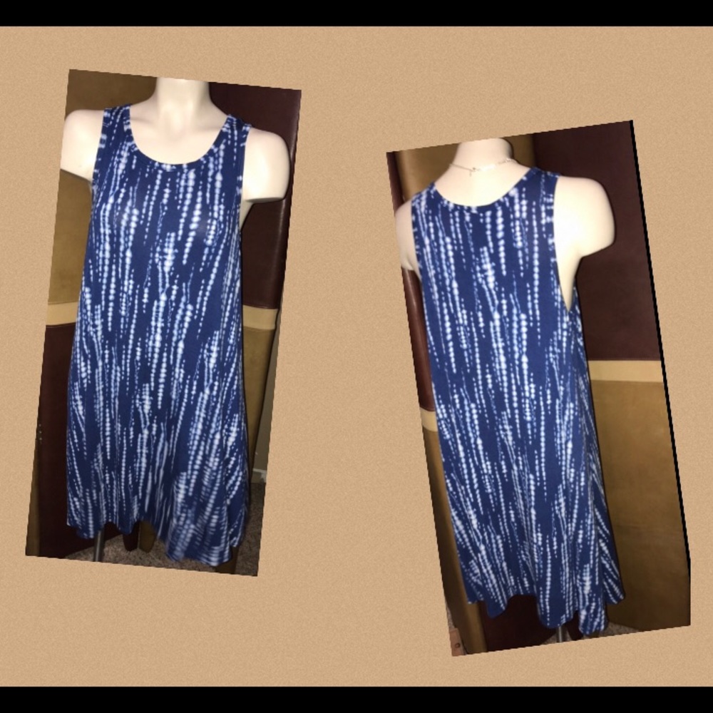❌SOLD❌🔥 BUNDLE SALE Faded Glory blue and white dress